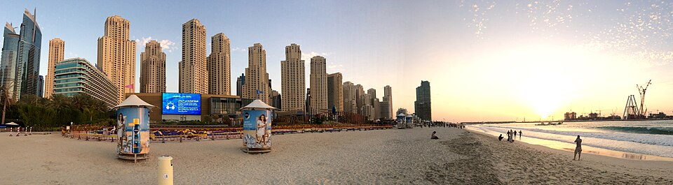 The Beach promenade by Dubai Marina